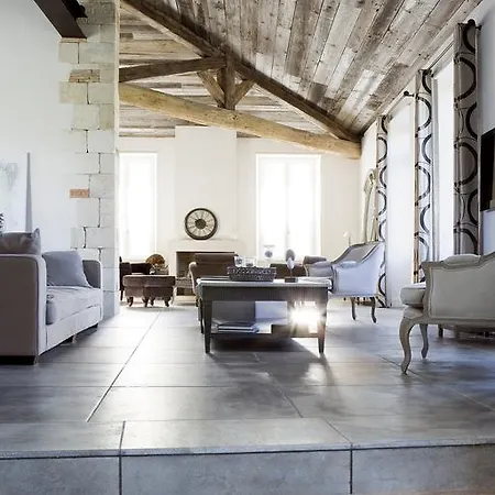 La Du Clos Martin & By Clarins Villa *